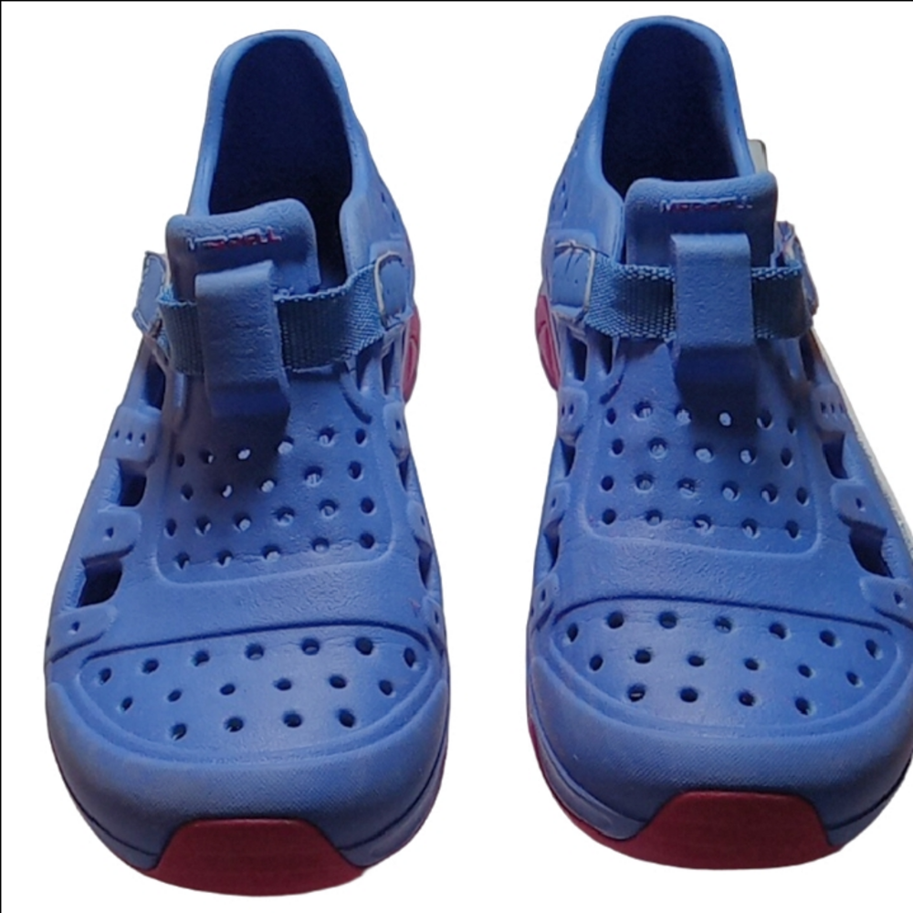 Merrell, Kids Blue Berry and Red Water Shoes Size 5 M